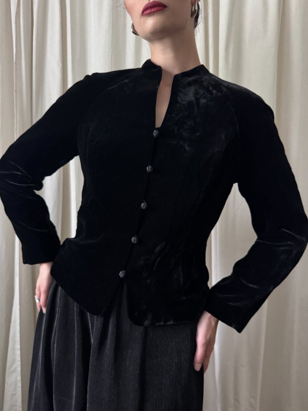 Ann Taylor Black Long Sleeve Minimalist Velvet Evening Jacket
